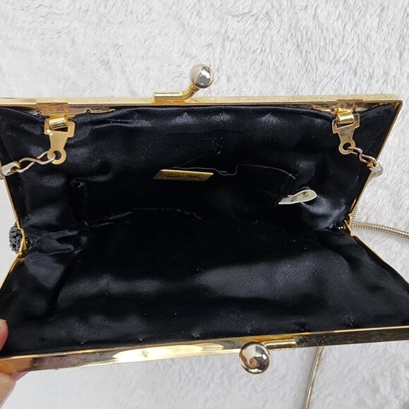 Andre Cellini Black Beaded Clamshell evening bag with snake chain strap. EUC - Picture 5 of 6